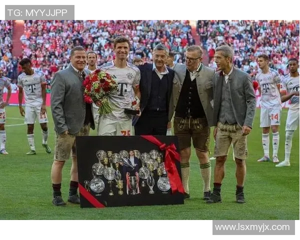 德国足球天才穆勒的传奇经历与辉煌成就解析